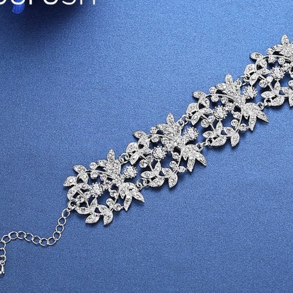 Sale Crystal Bracelet Brand New - Picture 3 of 3